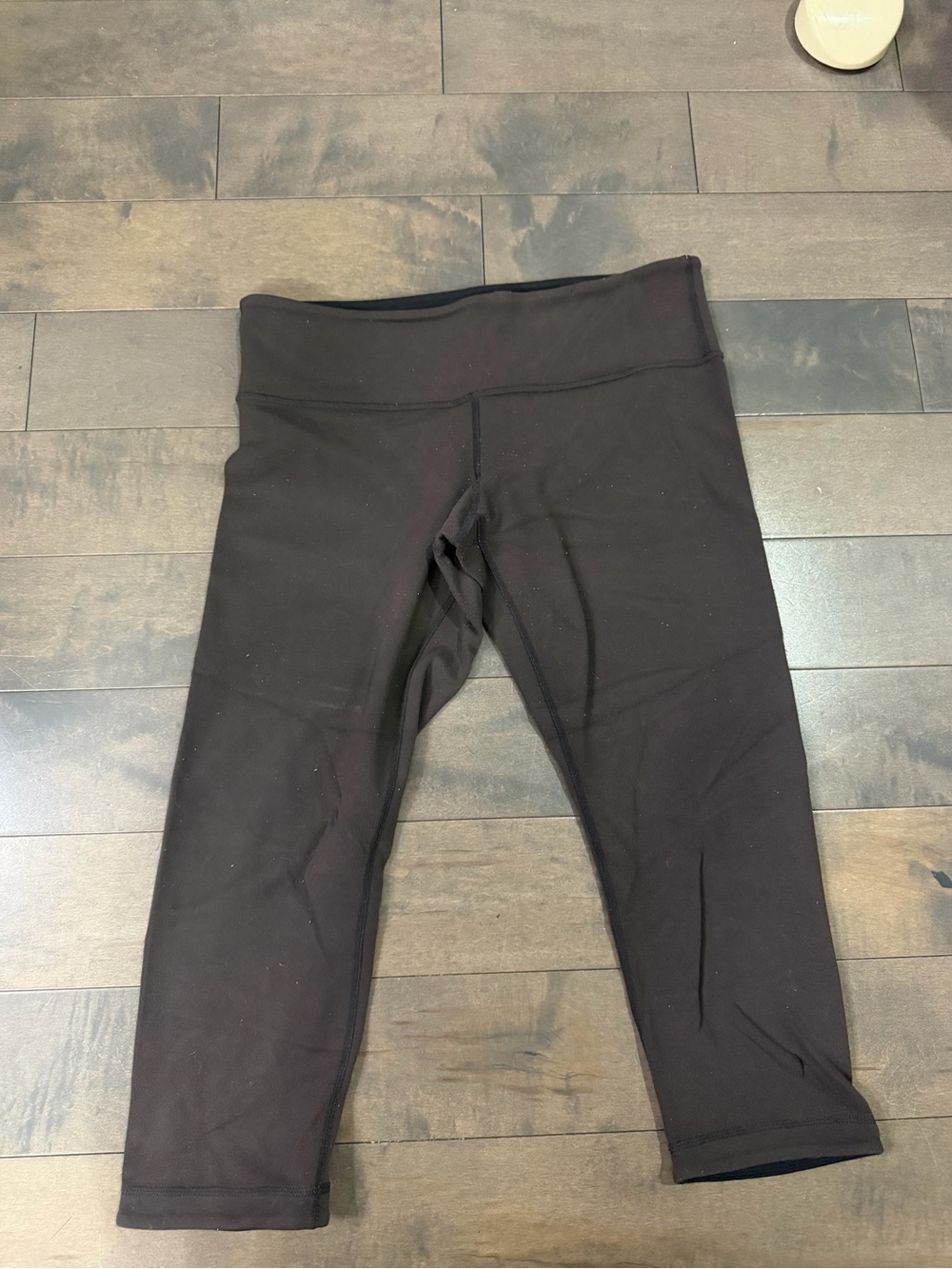 lululemon vintage Under Crop Leggings - Size 8
